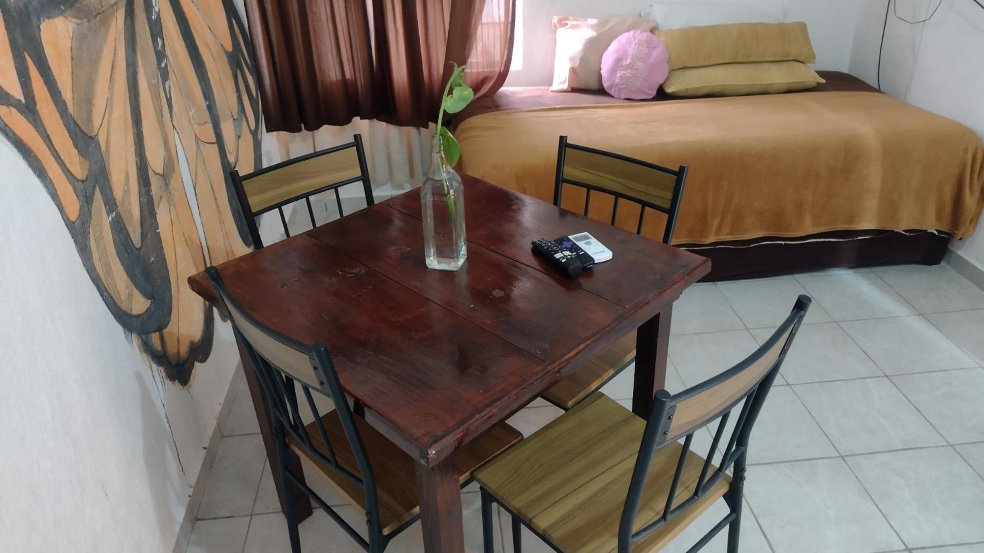 Mariposa, Cancunian Comfort ภายนอก รูปภาพ